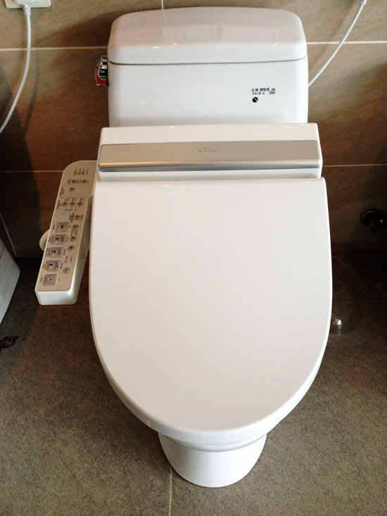 ;連體座廁+電腦蓋板CW854RB+TCF6451CS